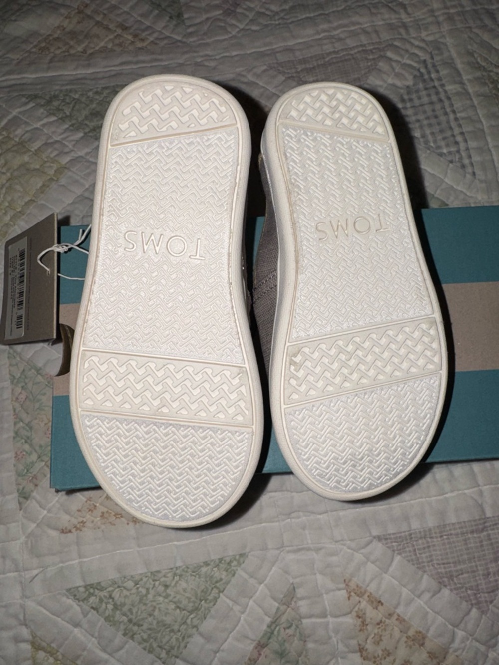 TOMS Tiny Alpargata Slip-On Shoes Gray Organic Cotton Size 8 Toddler NWT - Picture 4 of 7